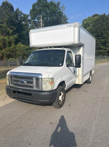 Used 2010 14 ' Box Truck for sale