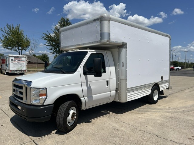 Used 2010 14 ' Box Truck for sale