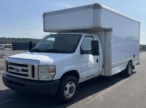 Used 2010 14 ' Box Truck for sale