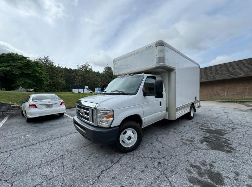 Used 2008 14 ' Box Truck for sale