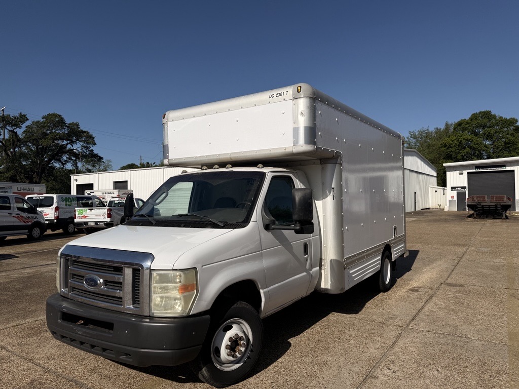 Used 2008 14 ' Box Truck for sale