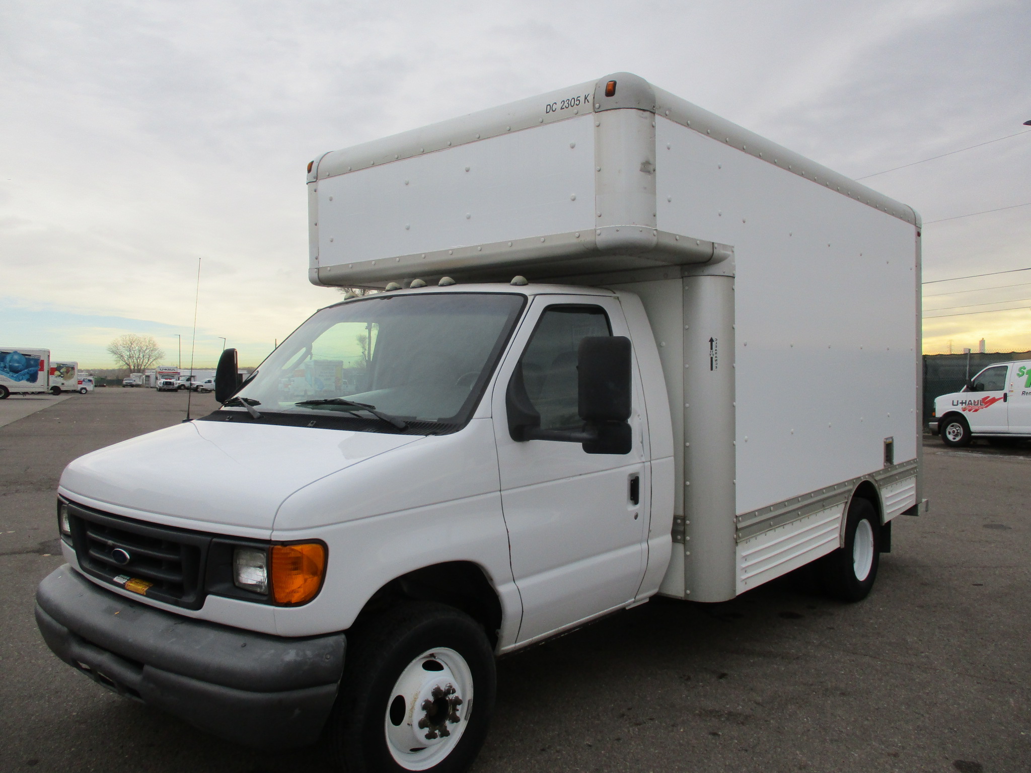 2007 14' Box Truck for Sale in Denver, CO 80229 UHaul