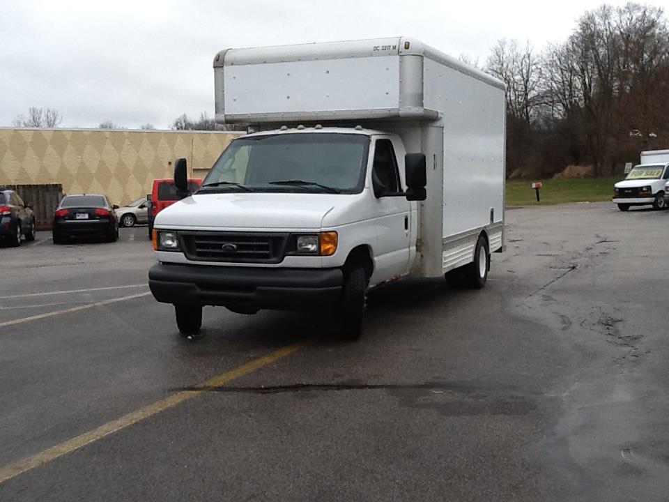 Used 2006 14 ' Box Truck for sale