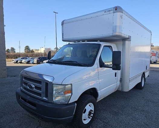 Used 2010 14 ' Box Truck for sale