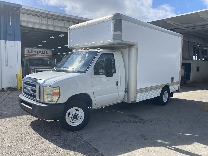 Used 2008 14 ' Box Truck for sale