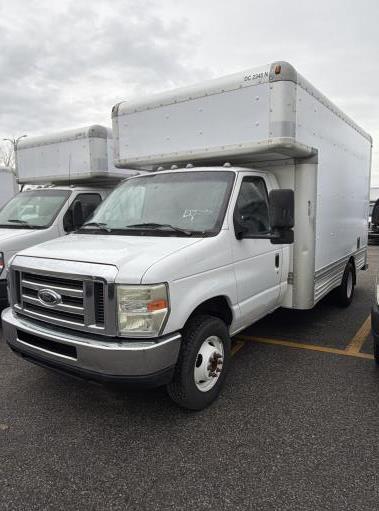 Used 2010 14 ' Box Truck for sale