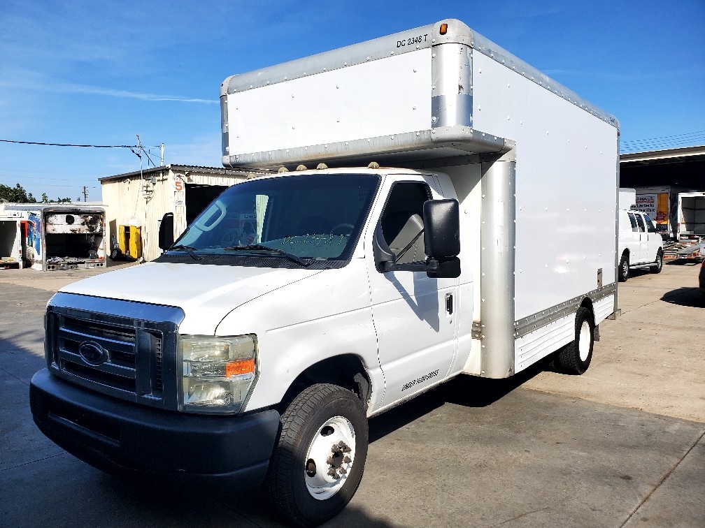 Used 2008 14 ' Box Truck for sale
