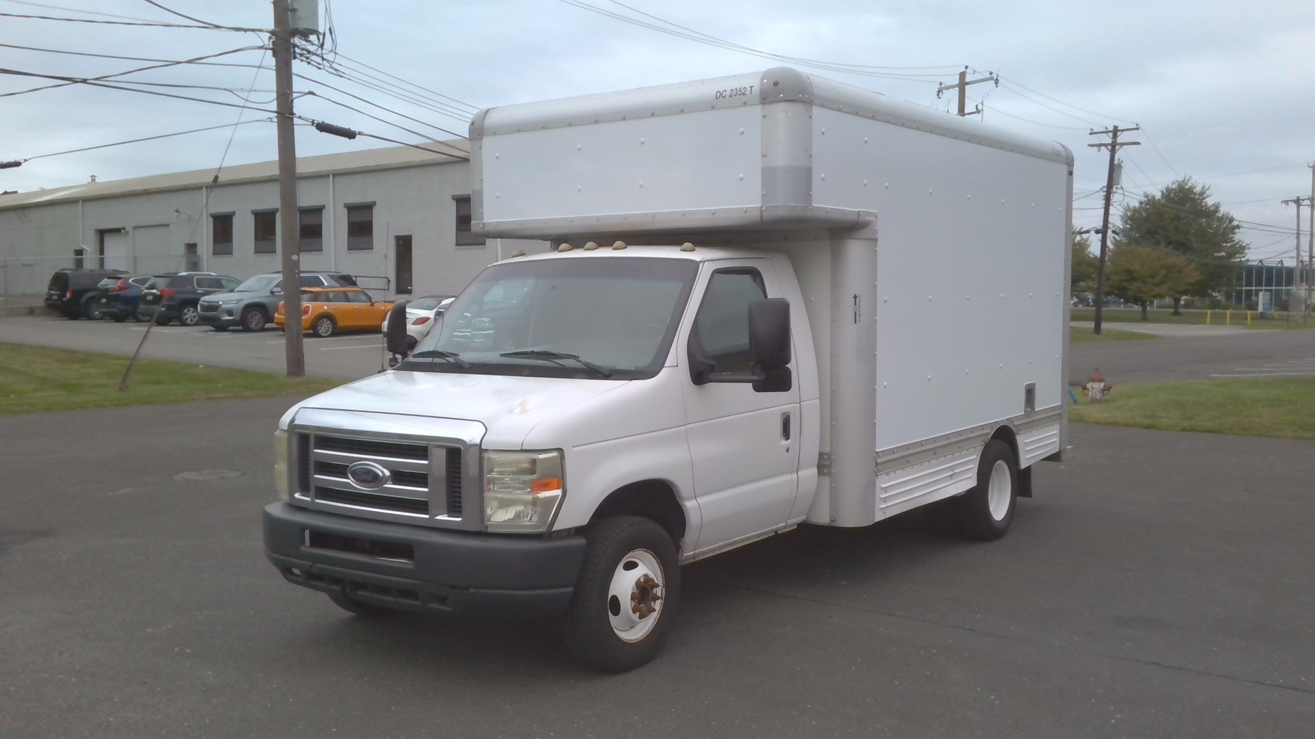 Used 2008 14 ' Box Truck for sale