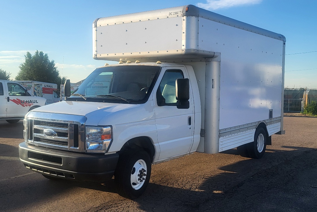 Used 2008 14 ' Box Truck for sale