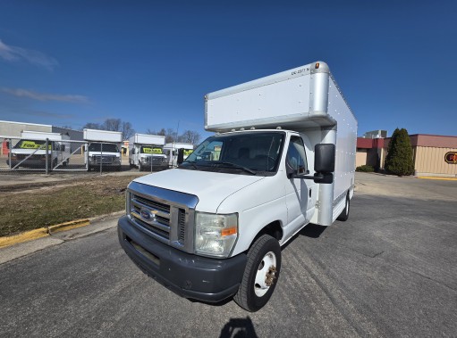 Used 2010 14 ' Box Truck for sale