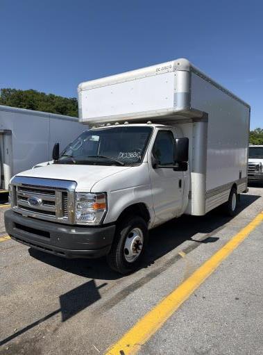 Used 2012 14 ' Box Truck for sale