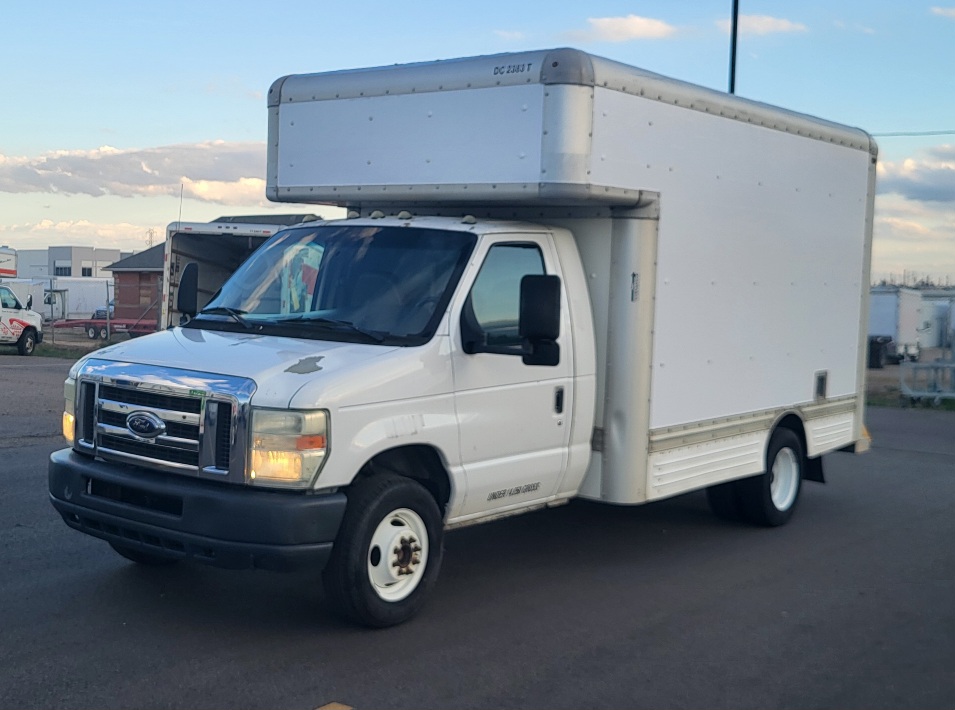 Used 2008 14 ' Box Truck for sale