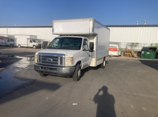 Used 2008 14 ' Box Truck for sale