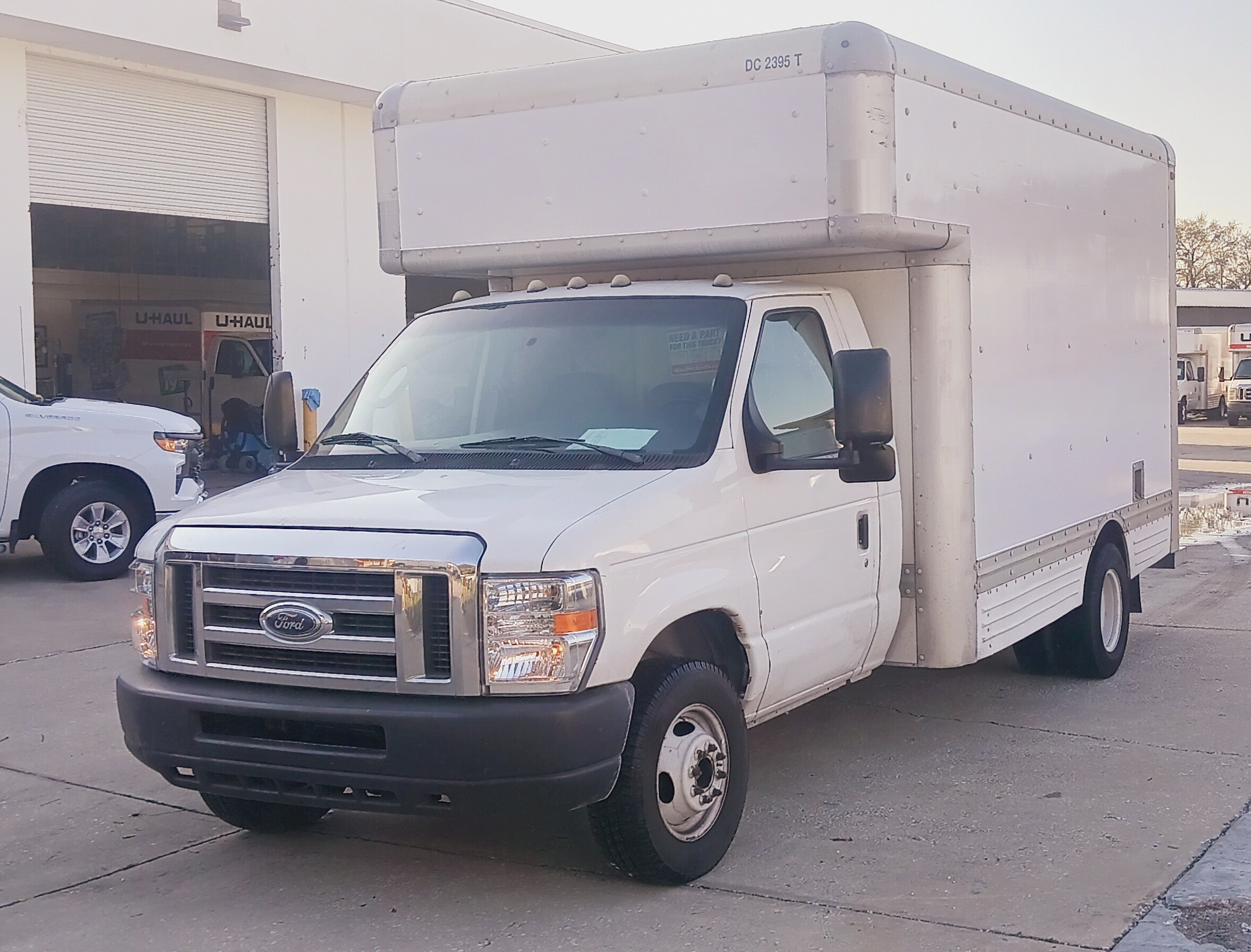 Used 2008 14 ' Box Truck for sale