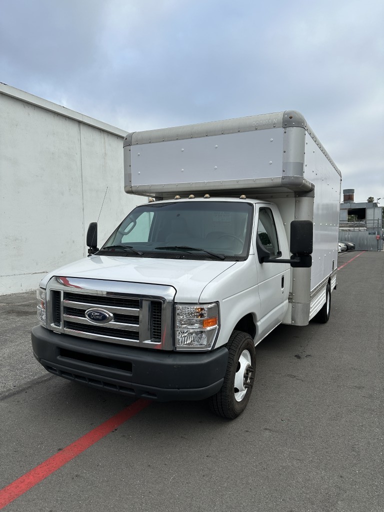 Used 2010 14 ' Box Truck for sale