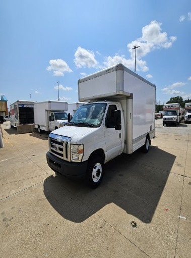 Used 2010 14 ' Box Truck for sale