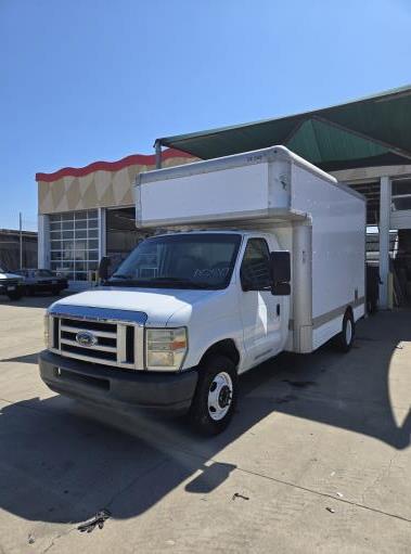 Used 2008 14 ' Box Truck for sale