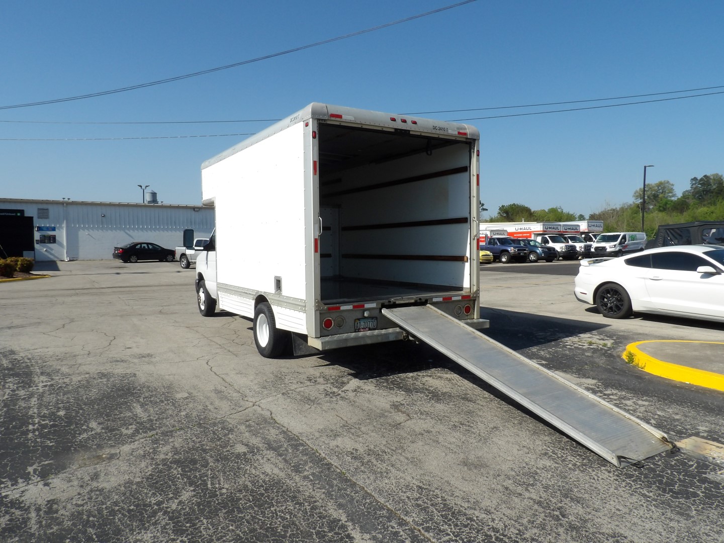 2008 14' Box Truck for Sale in Alcoa, TN 37701 UHaul Truck Sales