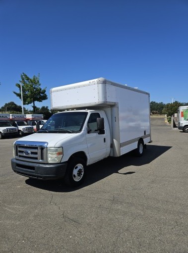 Used 2008 14 ' Box Truck for sale