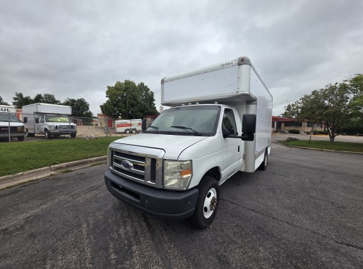 Used 2010 14 ' Box Truck for sale