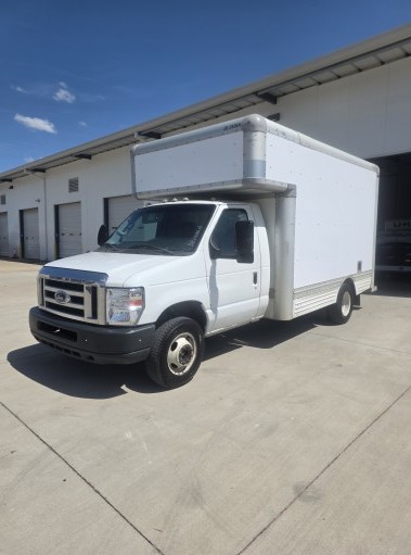 Used 2010 14 ' Box Truck for sale
