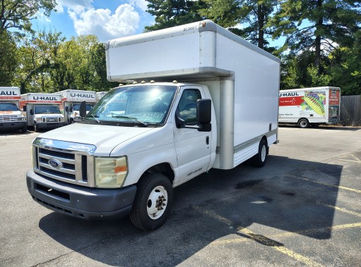 Used 2008 14 ' Box Truck for sale