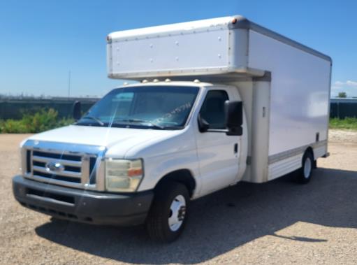 Used 2010 14 ' Box Truck for sale