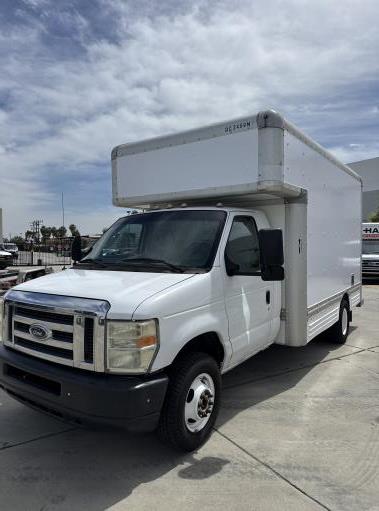Used 2010 14 ' Box Truck for sale