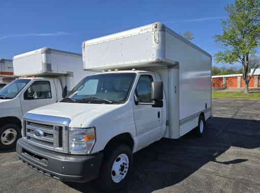 Used 2010 14 ' Box Truck for sale