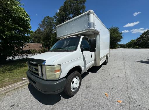 Used 2008 14 ' Box Truck for sale