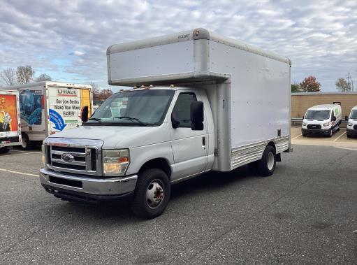 Used 2008 14 ' Box Truck for sale