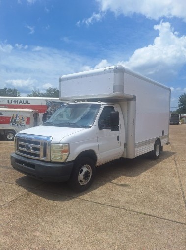 Used 2010 14 ' Box Truck for sale