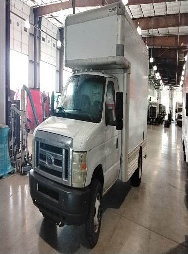 Used 2008 14 ' Box Truck for sale