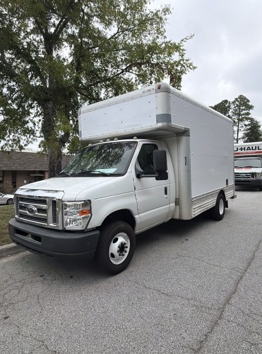 Used 2010 14 ' Box Truck for sale