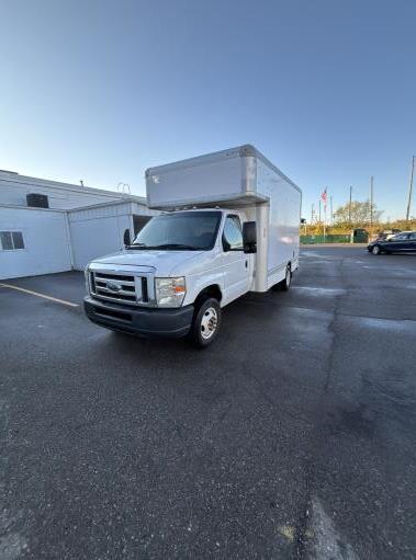 Used 2010 14 ' Box Truck for sale