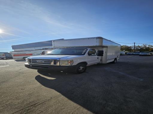 Used 2010 14 ' Box Truck for sale