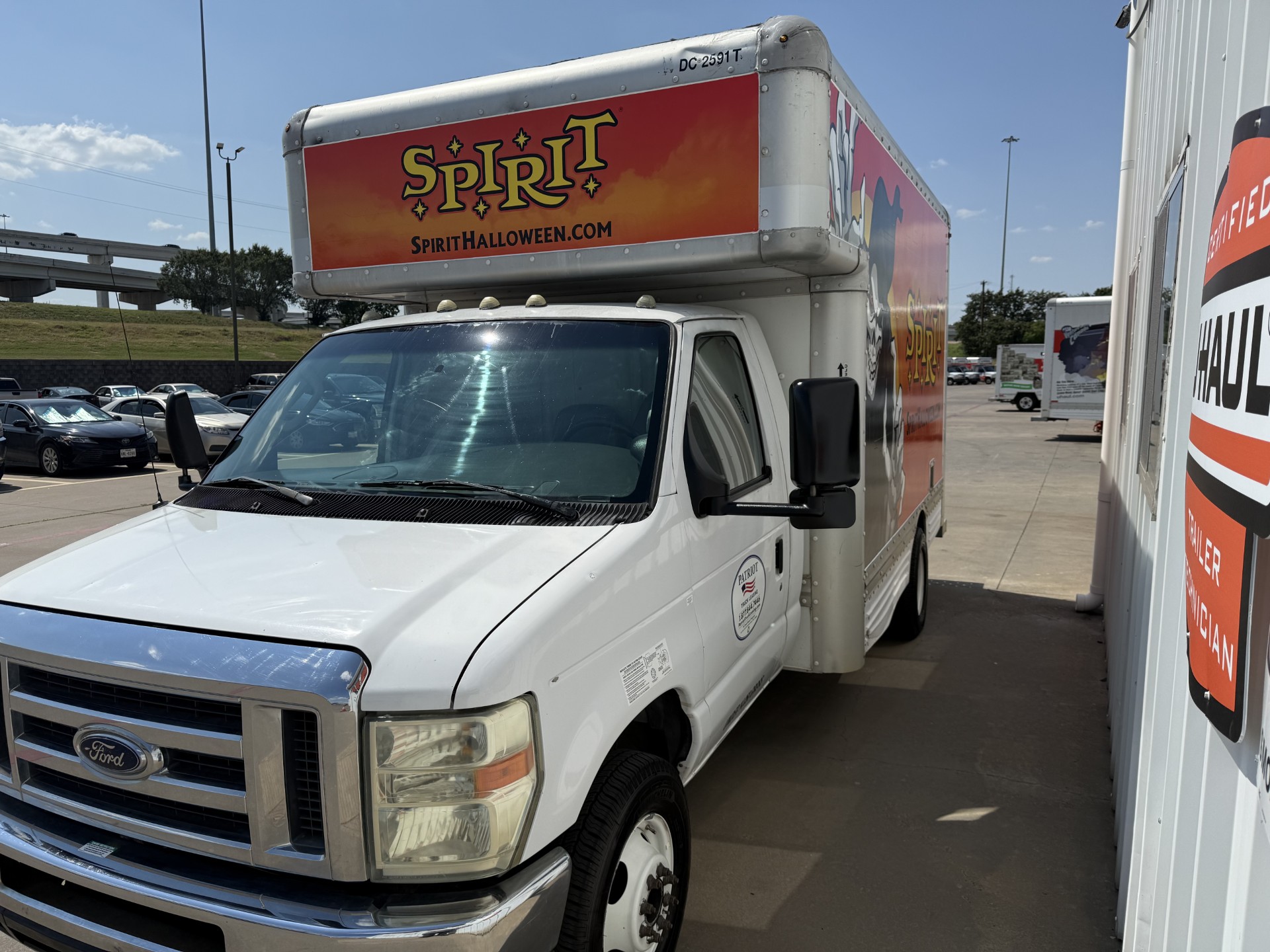 Used 2008 14 ' Box Truck for sale