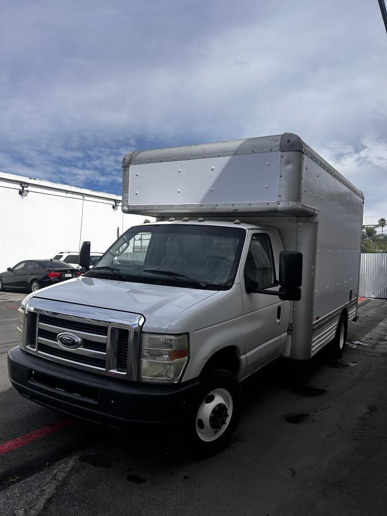 Used 2010 14 ' Box Truck for sale