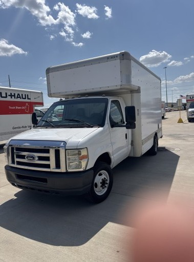 Used 2010 14 ' Box Truck for sale