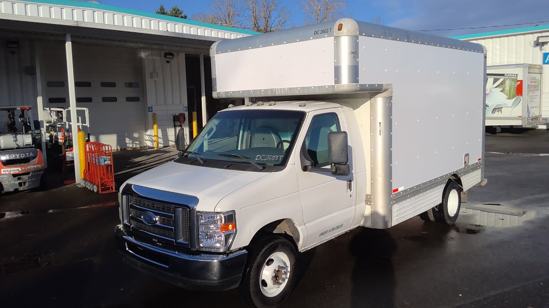 Used 2008 14 ' Box Truck for sale