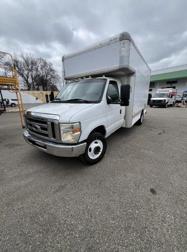 Used 2008 14 ' Box Truck for sale