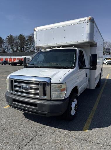 Used 2010 14 ' Box Truck for sale