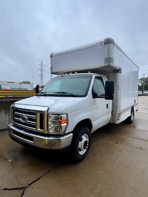 Used 2012 14 ' Box Truck for sale