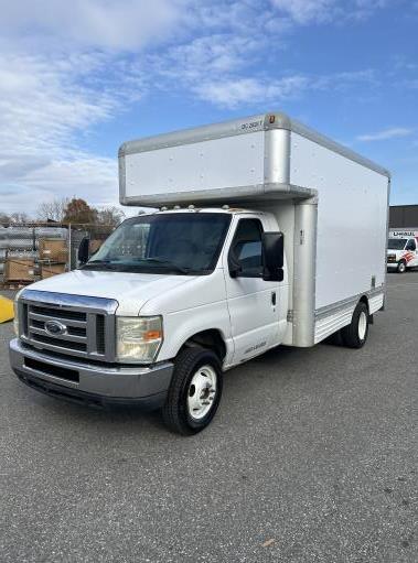 Used 2008 14 ' Box Truck for sale