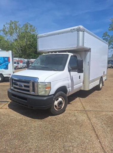 Used 2010 14 ' Box Truck for sale