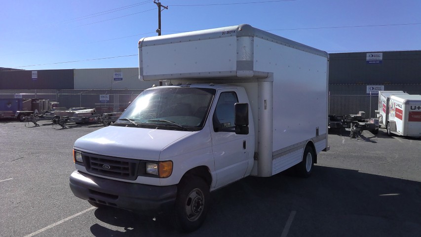Used 2007 14 ' Box Truck for sale