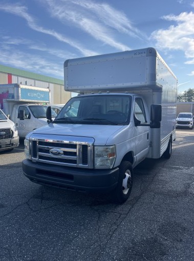 Used 2010 14 ' Box Truck for sale