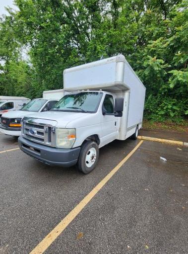 Used 2008 14 ' Box Truck for sale
