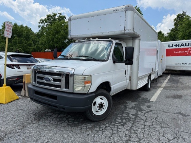Used 2008 14 ' Box Truck for sale