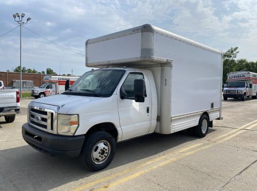 Used 2008 14 ' Box Truck for sale